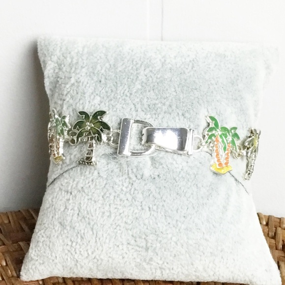 Palm Tree Summer Bracelet - Picture 4 of 4